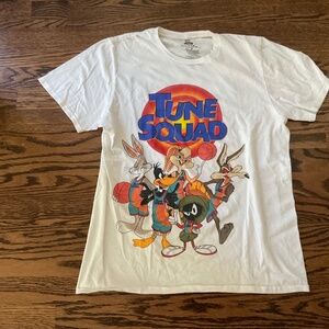 Men’s Space Jam Tune Squad white graphic t-shirt size M